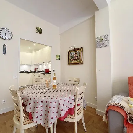 Nestor&jeeves - Beausoleil - - Tres Proche