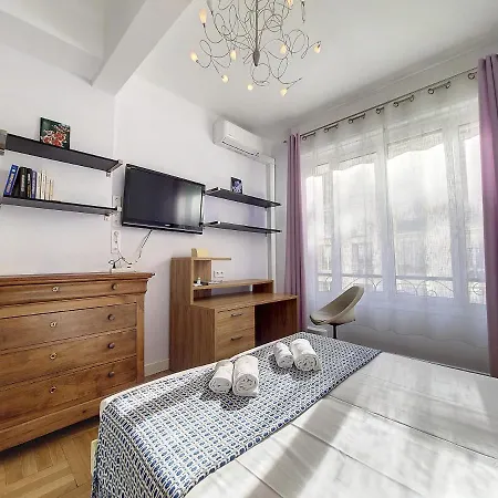 Nestor&jeeves - Beausoleil - - Tres Proche *